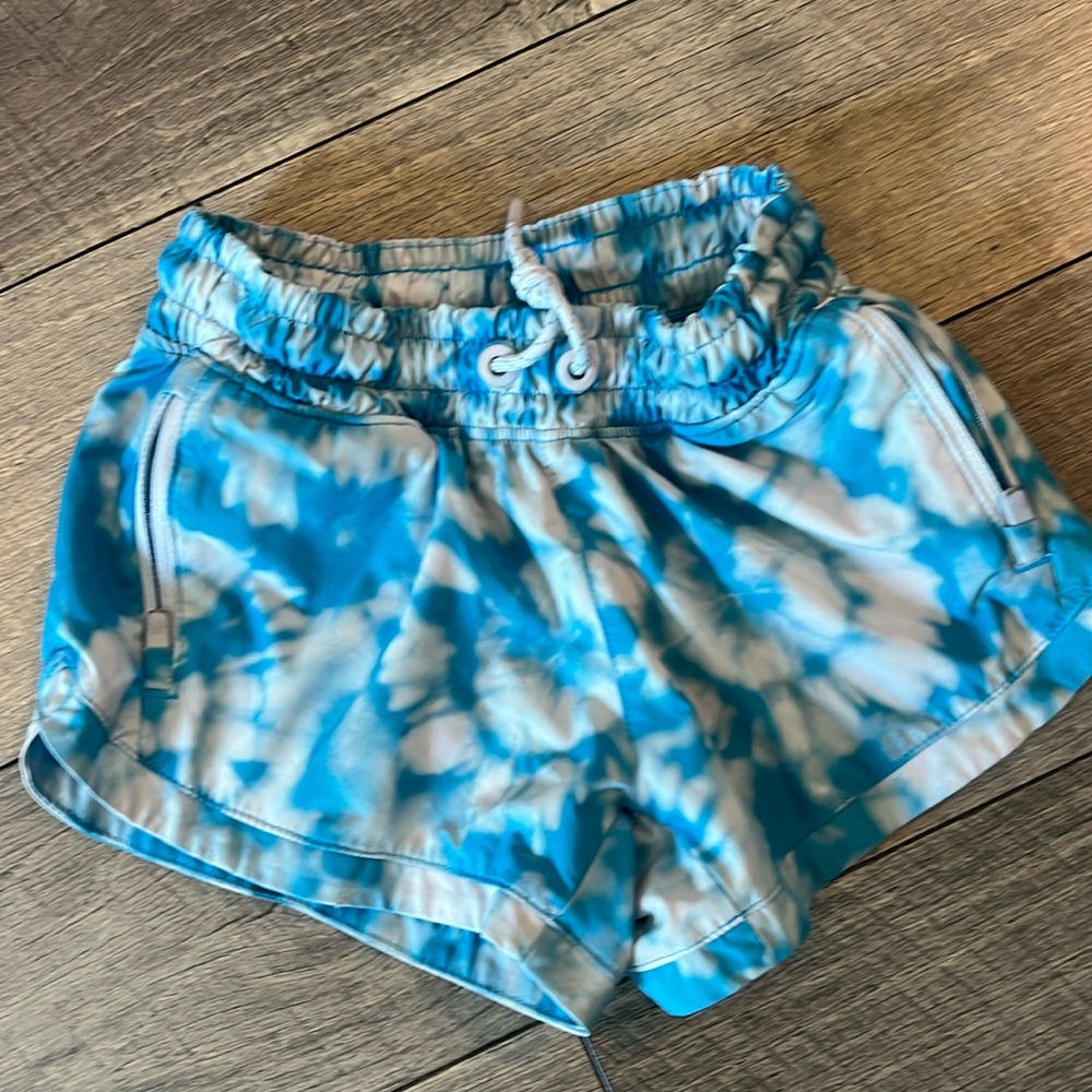 Athleta Girl Kids blue tye dye shorts